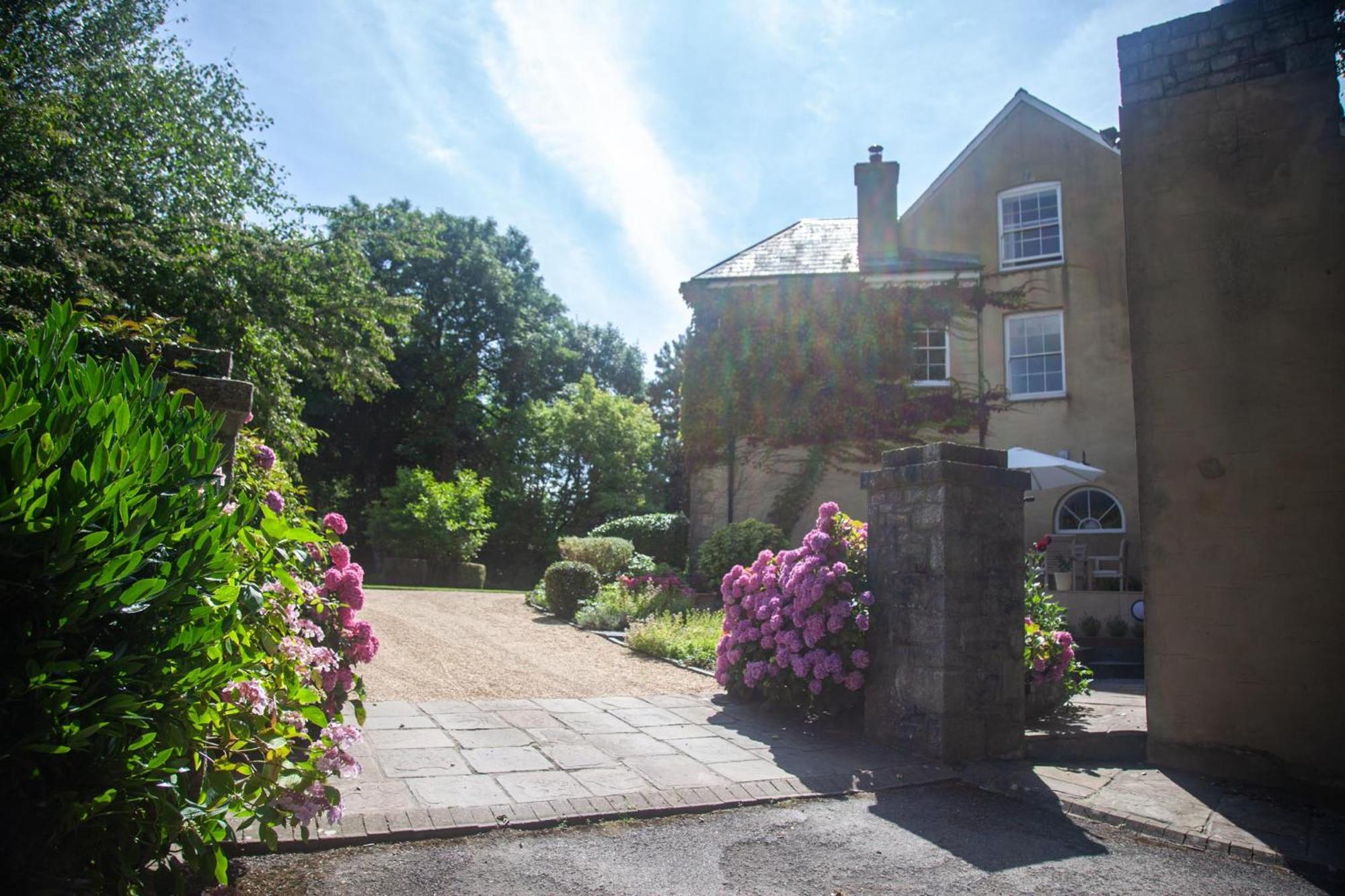 Clemenstone House B&B Cowbridge Exteriör bild