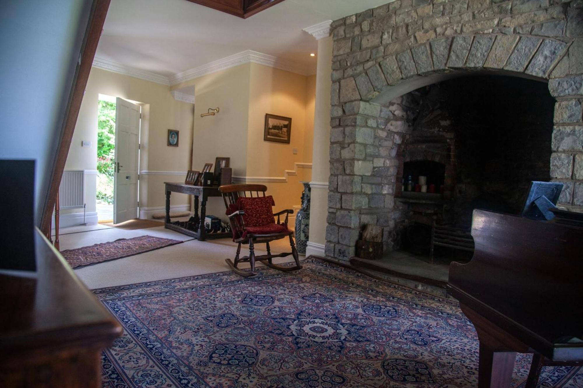 Clemenstone House B&B Cowbridge Exteriör bild